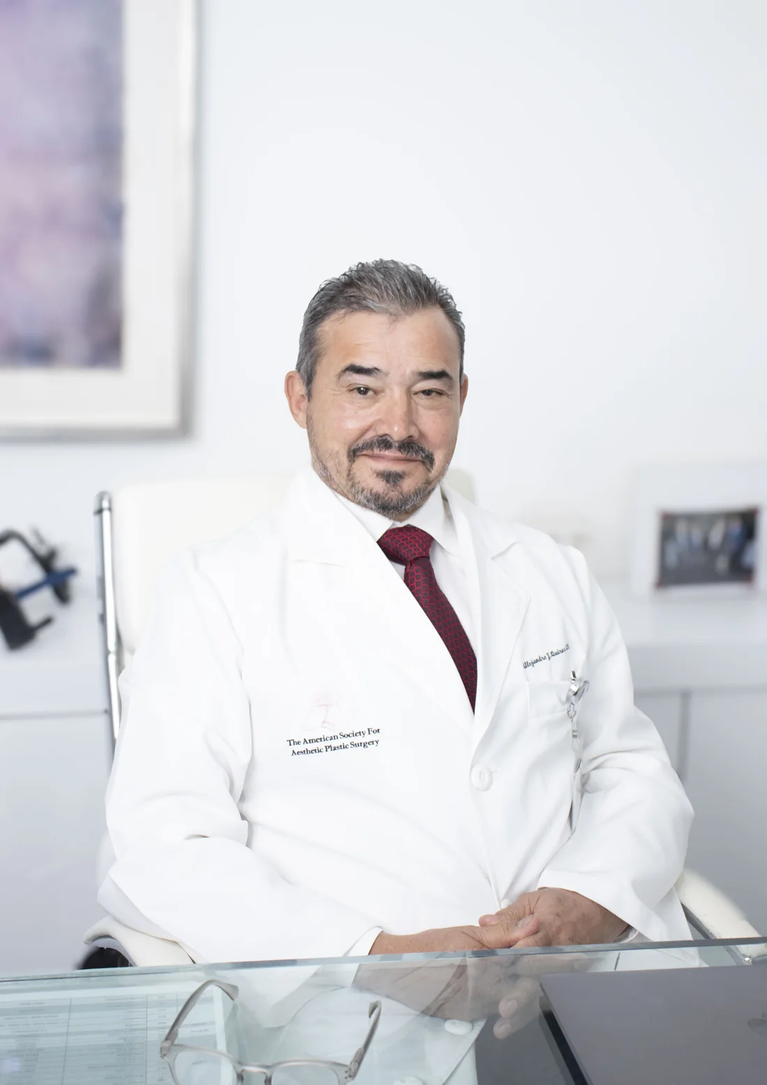Dr. Alejandro Quiroz